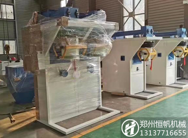 配置一套制作有机肥料设备生产线需要多少钱?(图9) 包装机