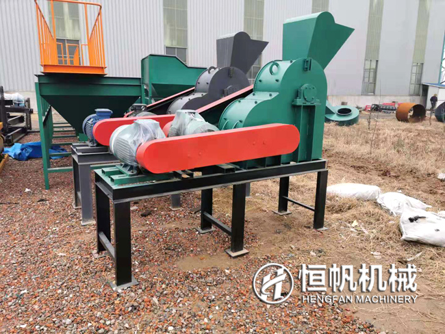 一套鸡粪有机肥加工设备多少钱?投资需要多久能够回本?(图2) 有机肥双级粉碎机