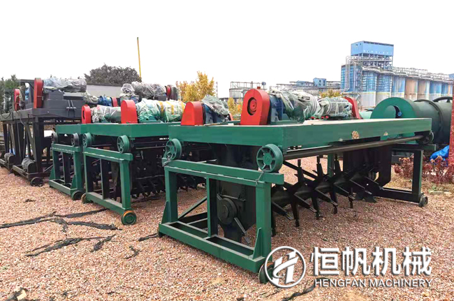有机肥料生产设备哪家好?郑州恒帆机械值得您的信赖(图1) 有机肥翻抛机