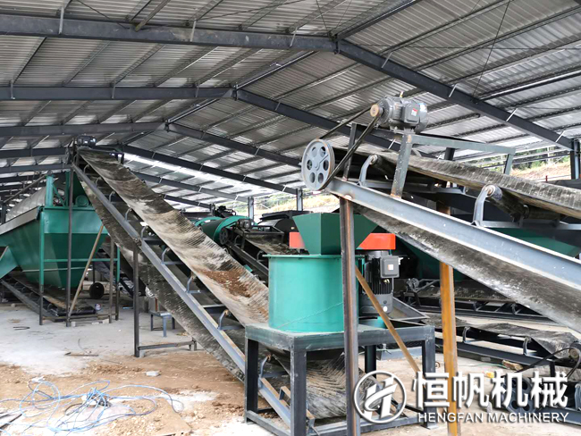 复工复产,年产十五万吨鸡粪有机肥生产设备助力贵州肥料厂区建设(图6) 贵州有机肥设备安装现场